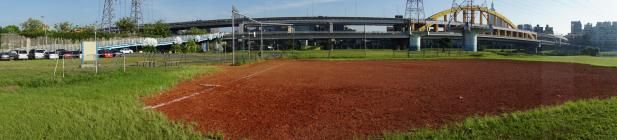 彩虹河濱公園&nbsp;&nbsp;壘球場_2