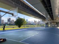 成美右岸河濱公園  麥帥一橋下籃球場1_8